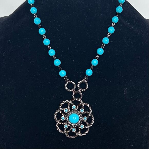 Bill Blass Flower Pendant Beaded Necklace Women's 16" Turquoise Color Cabochon - Picture 1 of 7